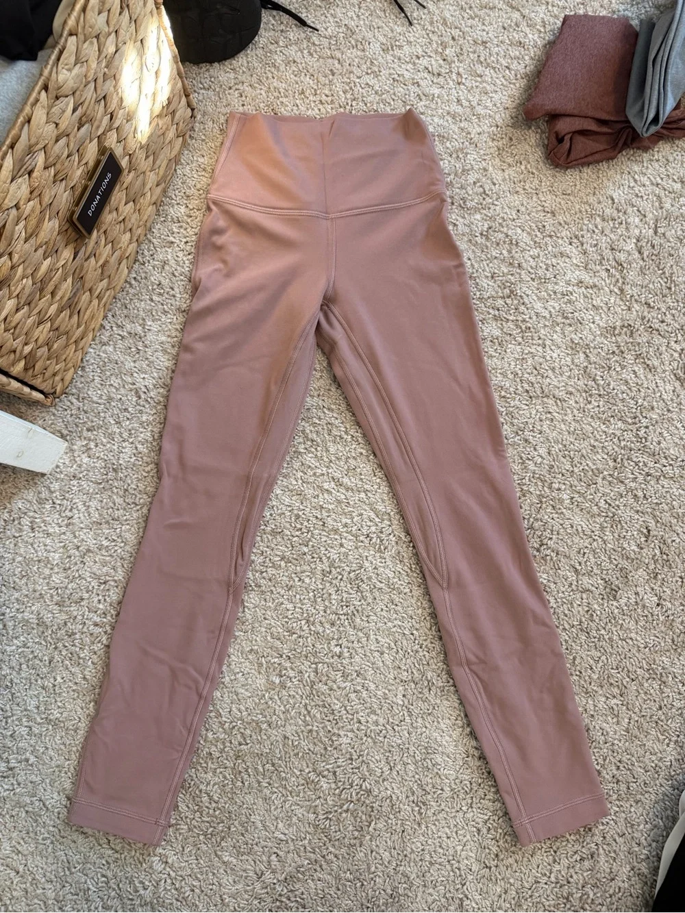 lululemon athletica High-Rise Mauve Leggings - Picture 9 of 10